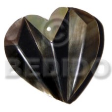 36mmx36mm laminated blacklip accordion heart 36mmx36mm laminated blacklip accordion heart