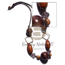 Assorted wood beads - 2pcs Assorted wood beads - 2pcs