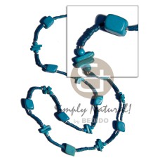 Blue wood beads coco Blue wood beads coco