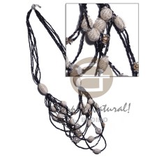 5 rows graduated multilayered black