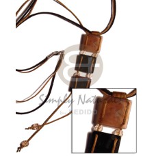 Square black tabs in Square black tabs in