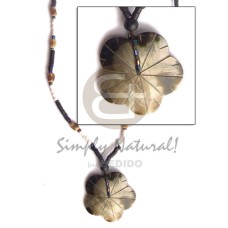 Black lip scallop pendant 2-3 heishe Black lip scallop pendant 2-3 heishe