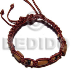 Tube wood beads in macrame Tube wood beads in macrame