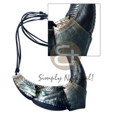 Blacklip grooved choker 22mmx48mm 50mmx32mm Blacklip grooved choker 22mmx48mm 50mmx32mm