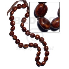 Rubber seeds lei - 32 Rubber seeds lei - 32
