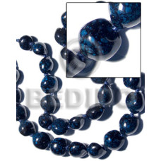 16 pcs. of kukui nuts 16 pcs. of kukui nuts