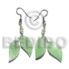 Dangling double leaf pastel green