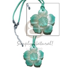 Graduated aquamarine hammershell flower pendant Graduated aquamarine hammershell flower pendant